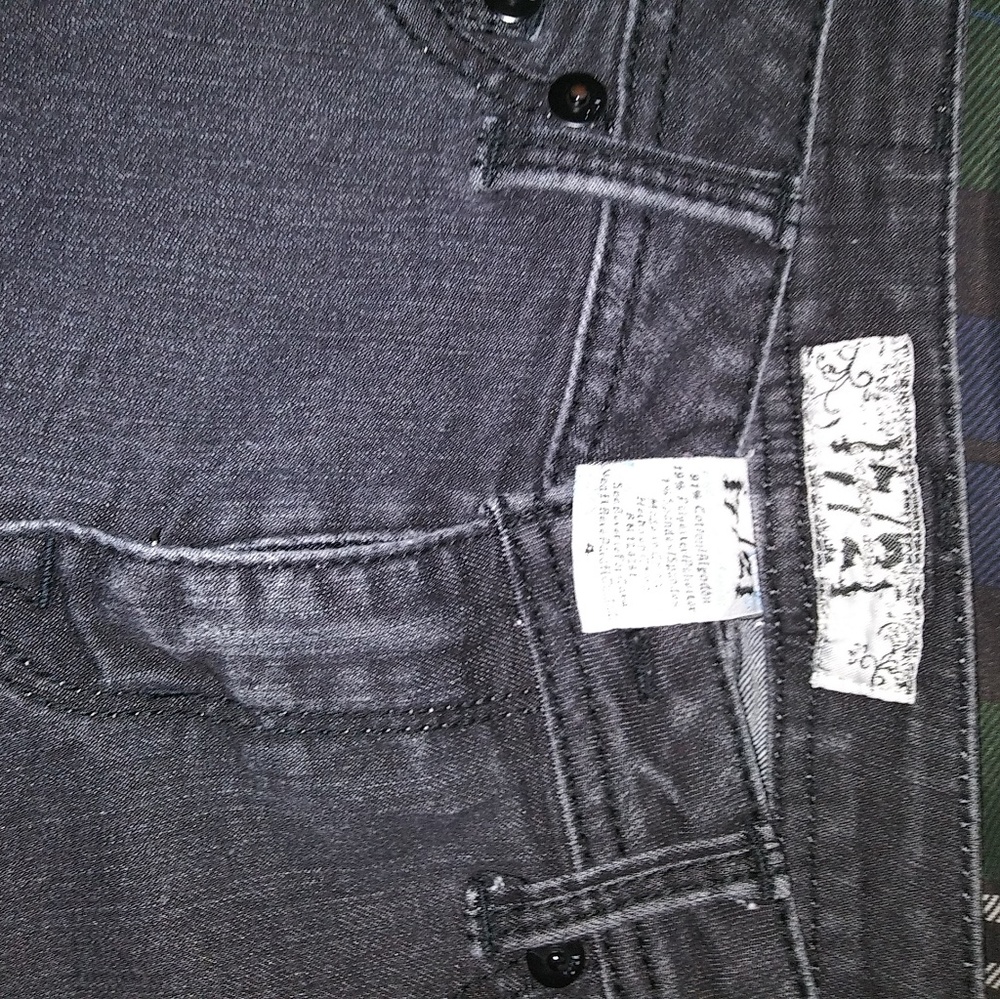 Shorts - Picture 5 of 5